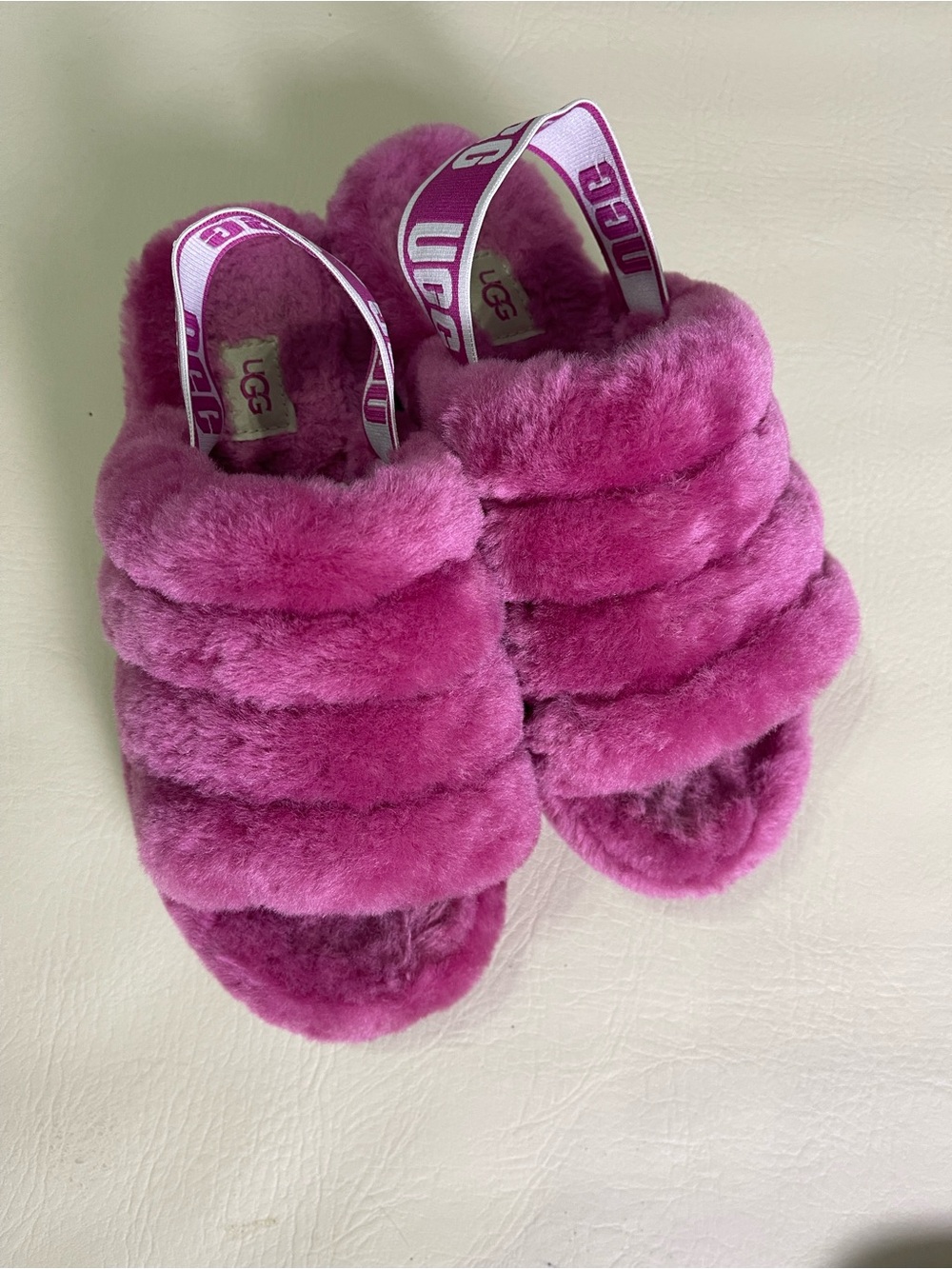 Ugg fluff yeah slide slippers dragon fruit color size 7
